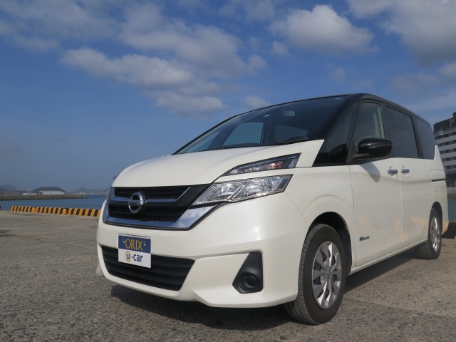 日産・セレナの正面画像